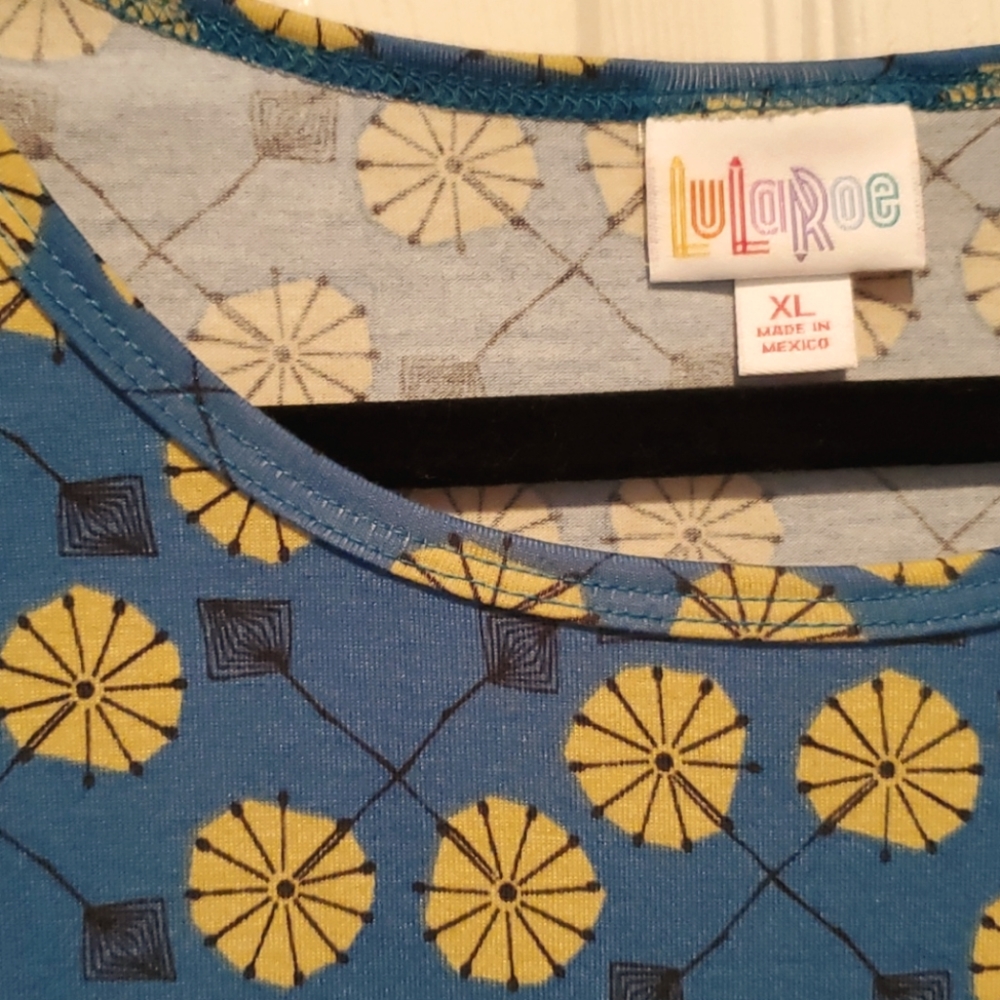 Lularoe Irma - Picture 2 of 4